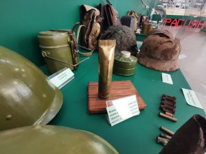 экспанаты музея. ЛЯМПА З ГІЛЬЗЫ